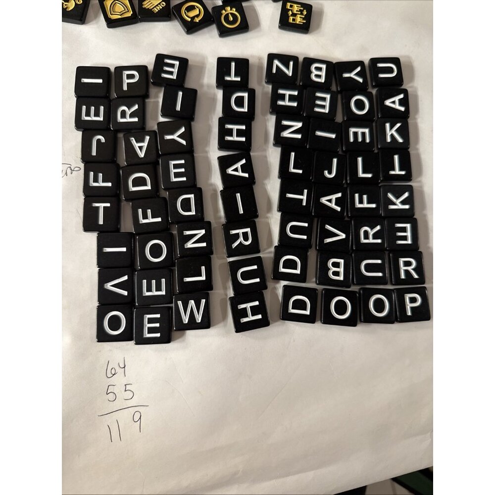 Bananagrams Party Edition Anagram Word Tile Game Incomplete - Picture 7 of 7